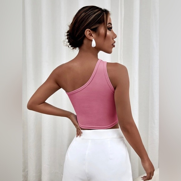 SHEIN ICON Letter Graphic One Shoulder Cut Out Crop Top - Picture 3 of 5